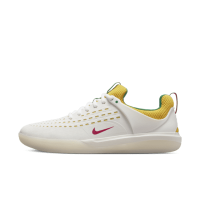 White Skate Shoes. Nike